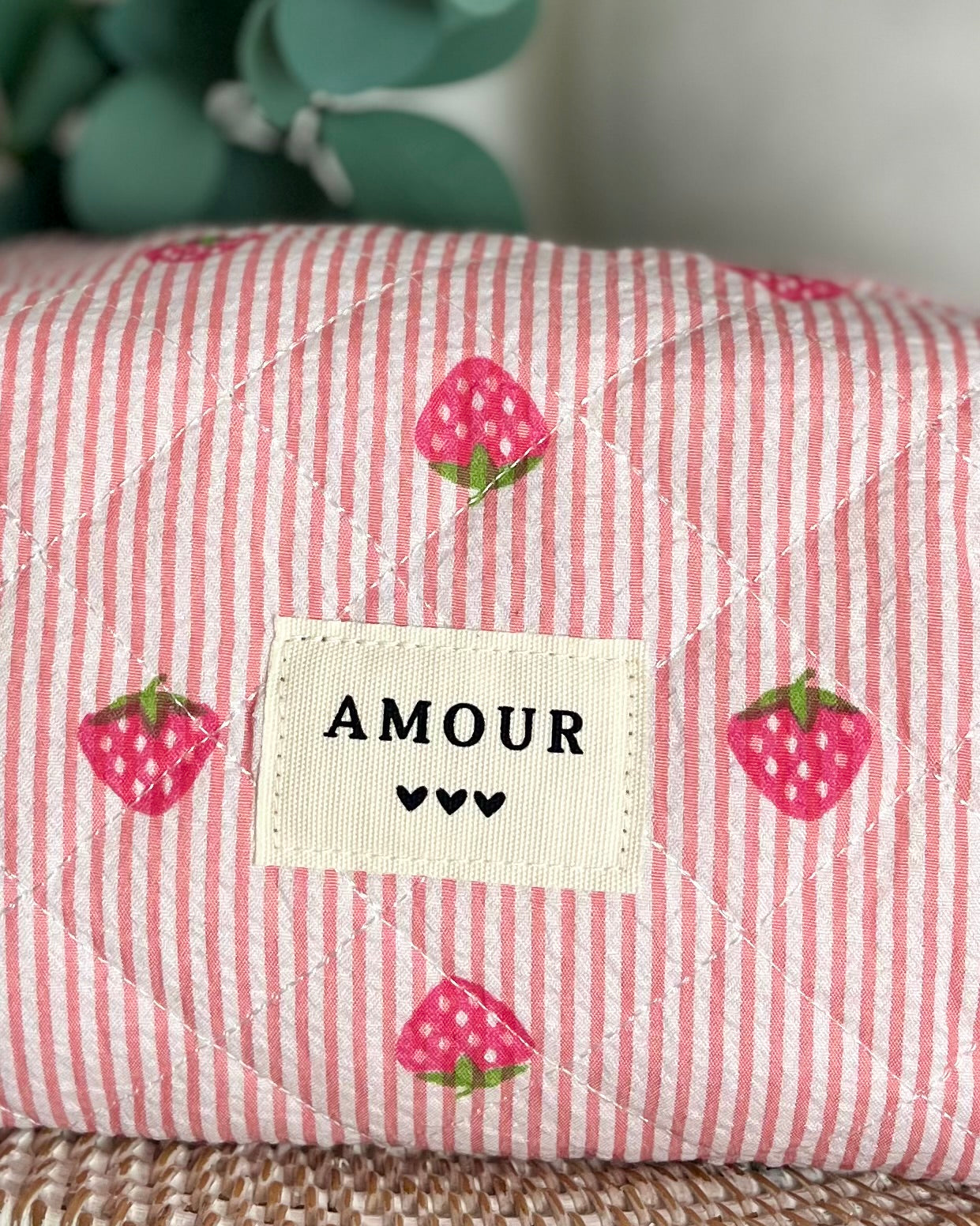 Amour Cosmetic Pouch