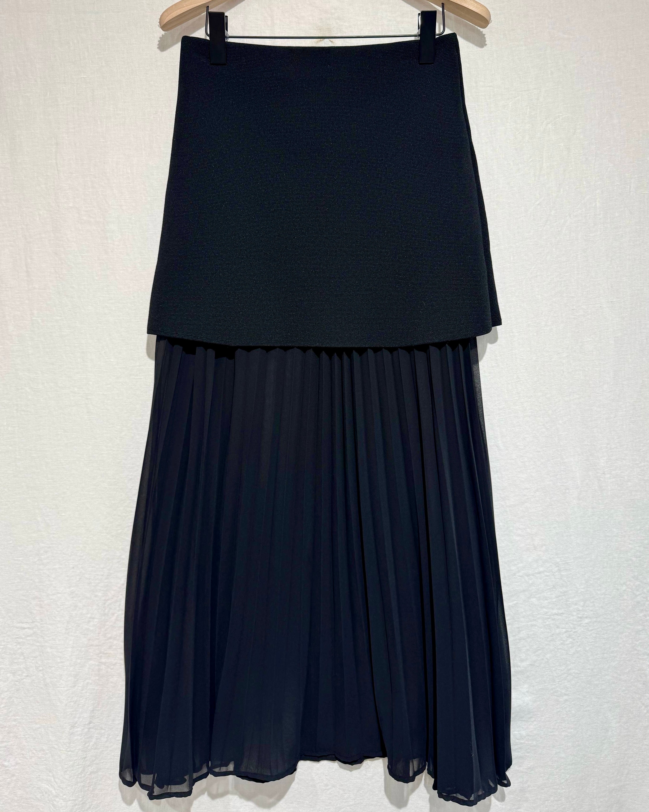 Carmine Skirt