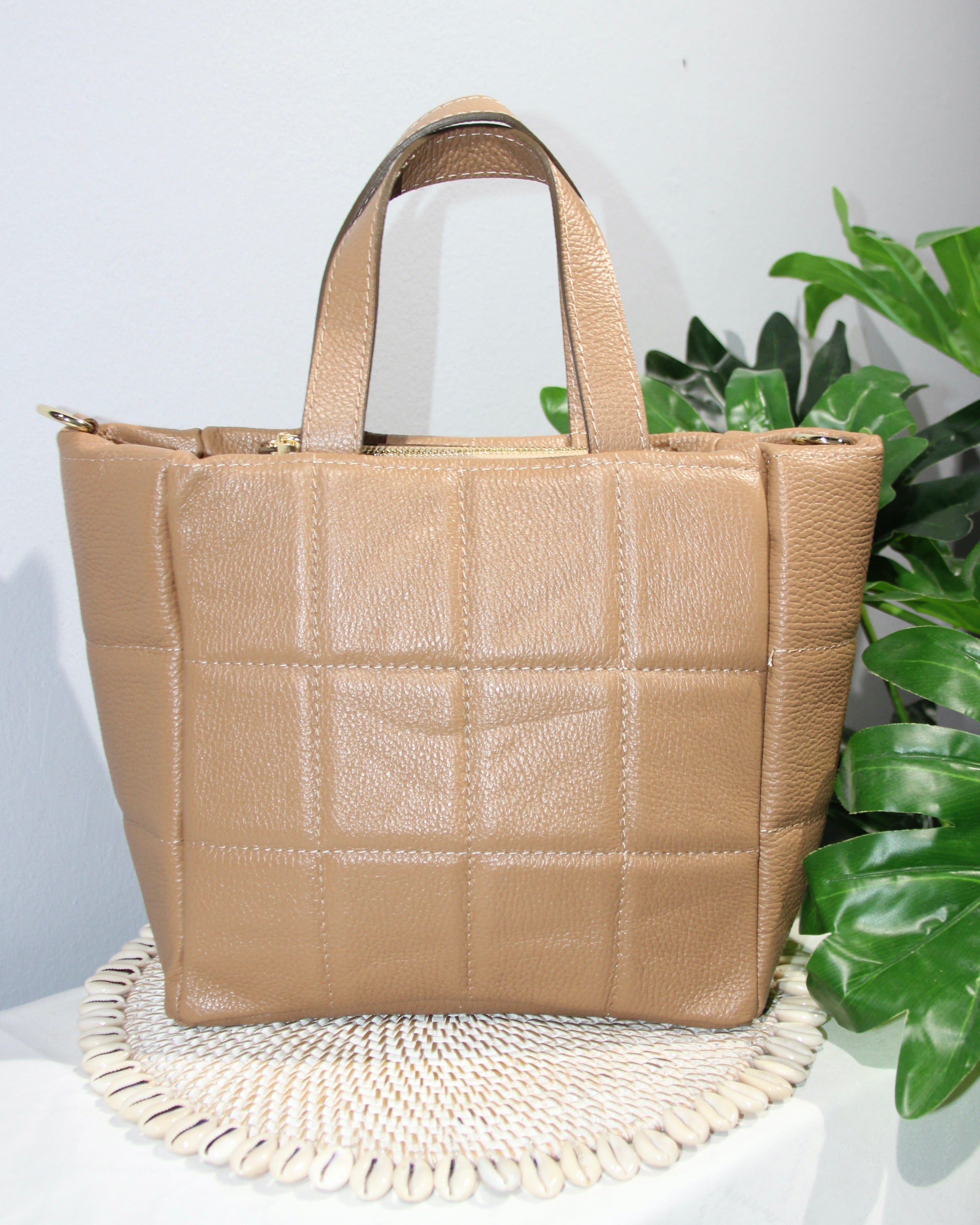 Carolina Quilted Handbag - Tan
