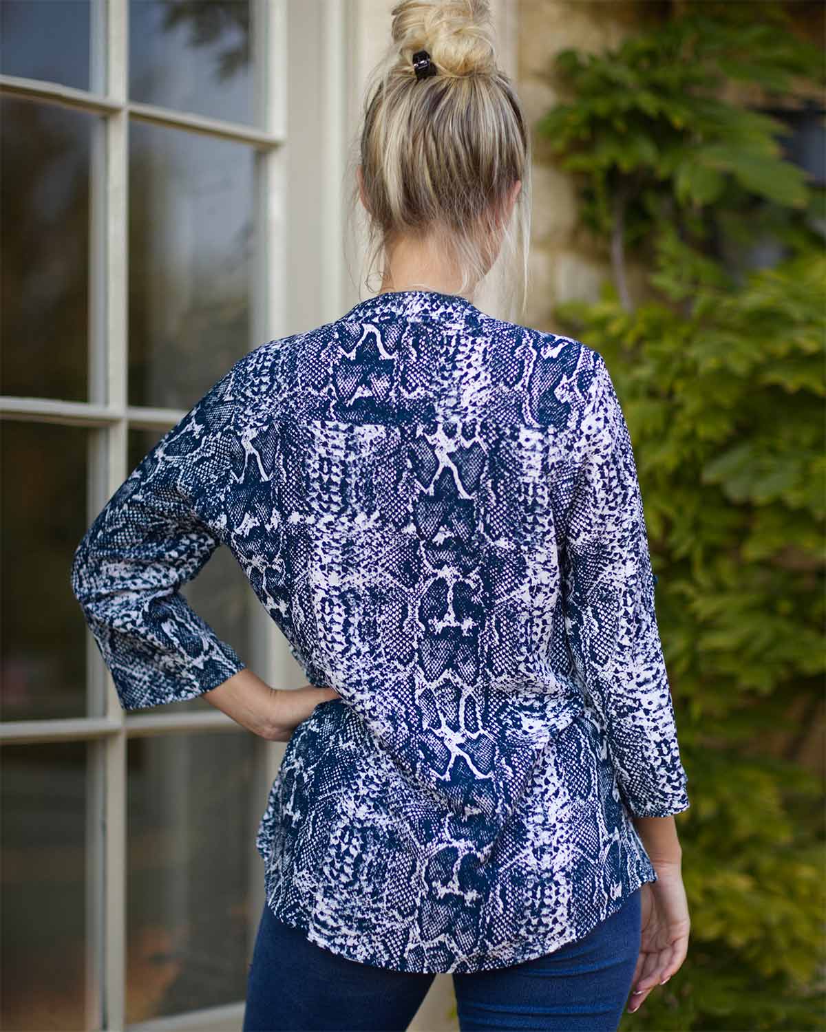 Carlie - Navy Snakeskin