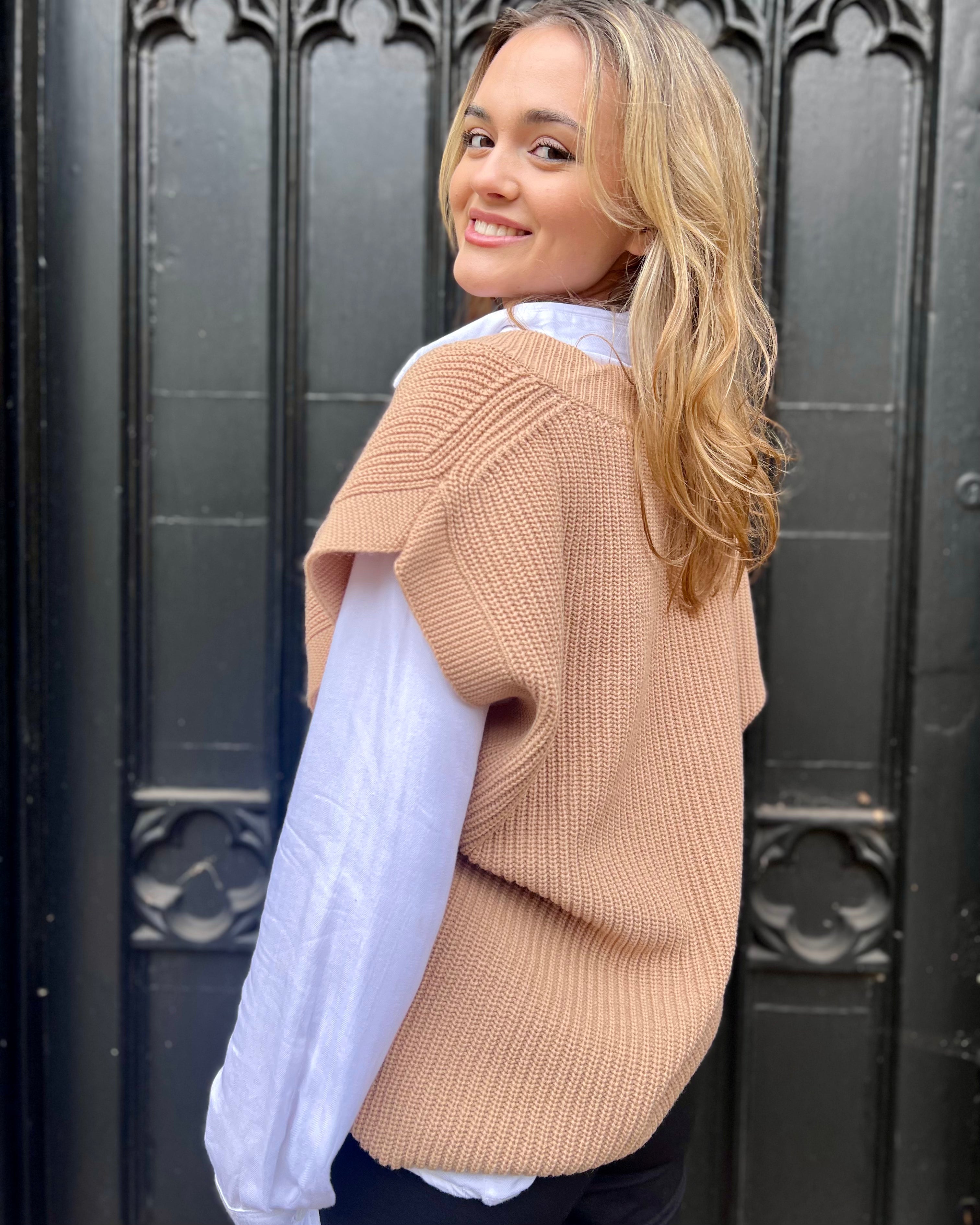 Lecybele Knit - Camel