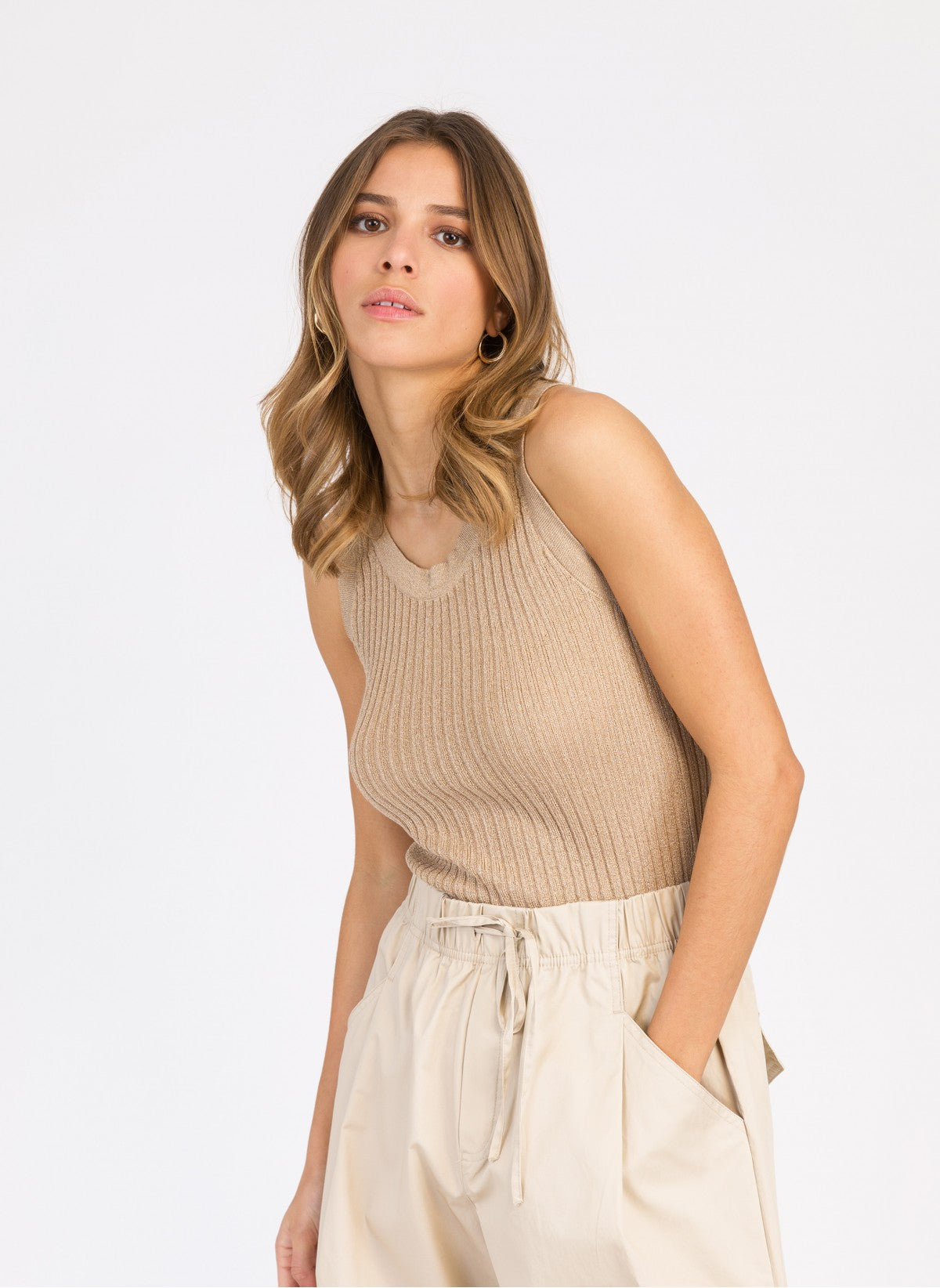 Laya - Iridescent knitted vest