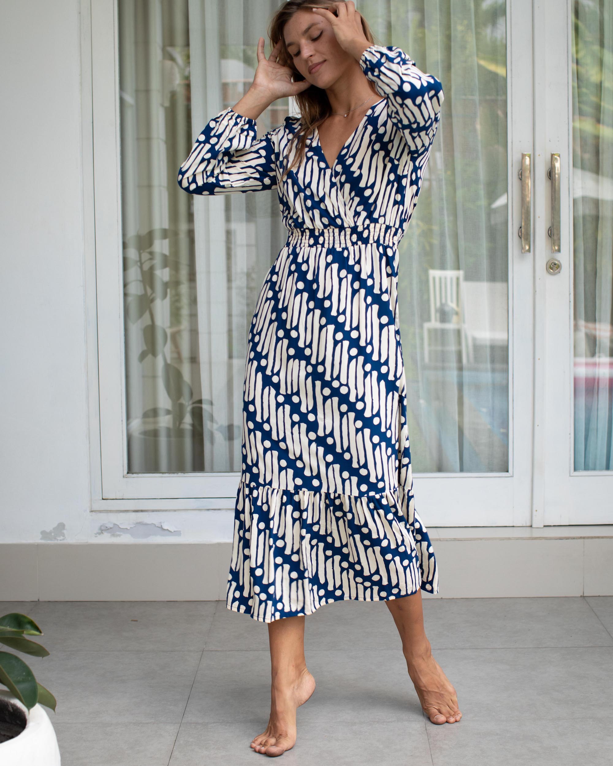 Emilia - Navy White Rejeng