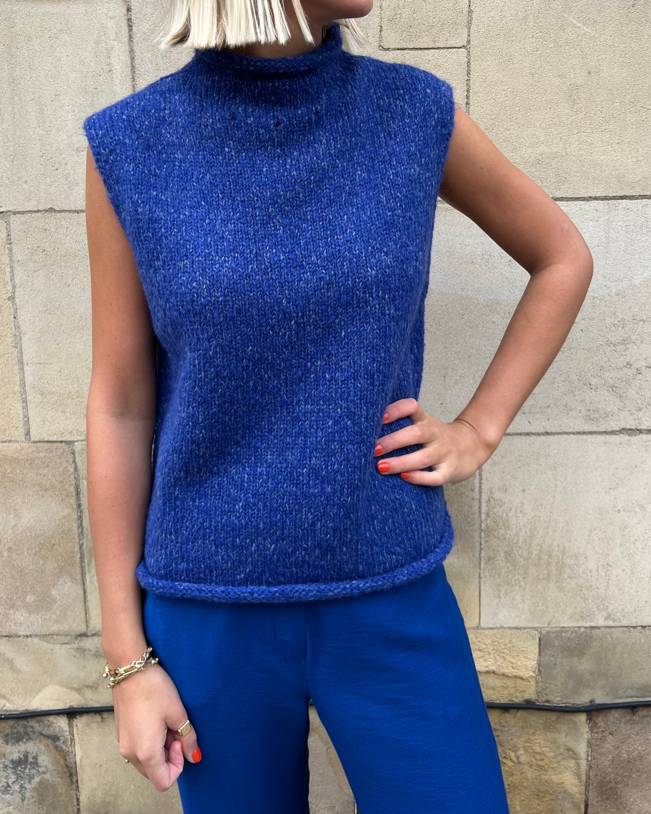 Lecara Sleeveless Knit - Blue