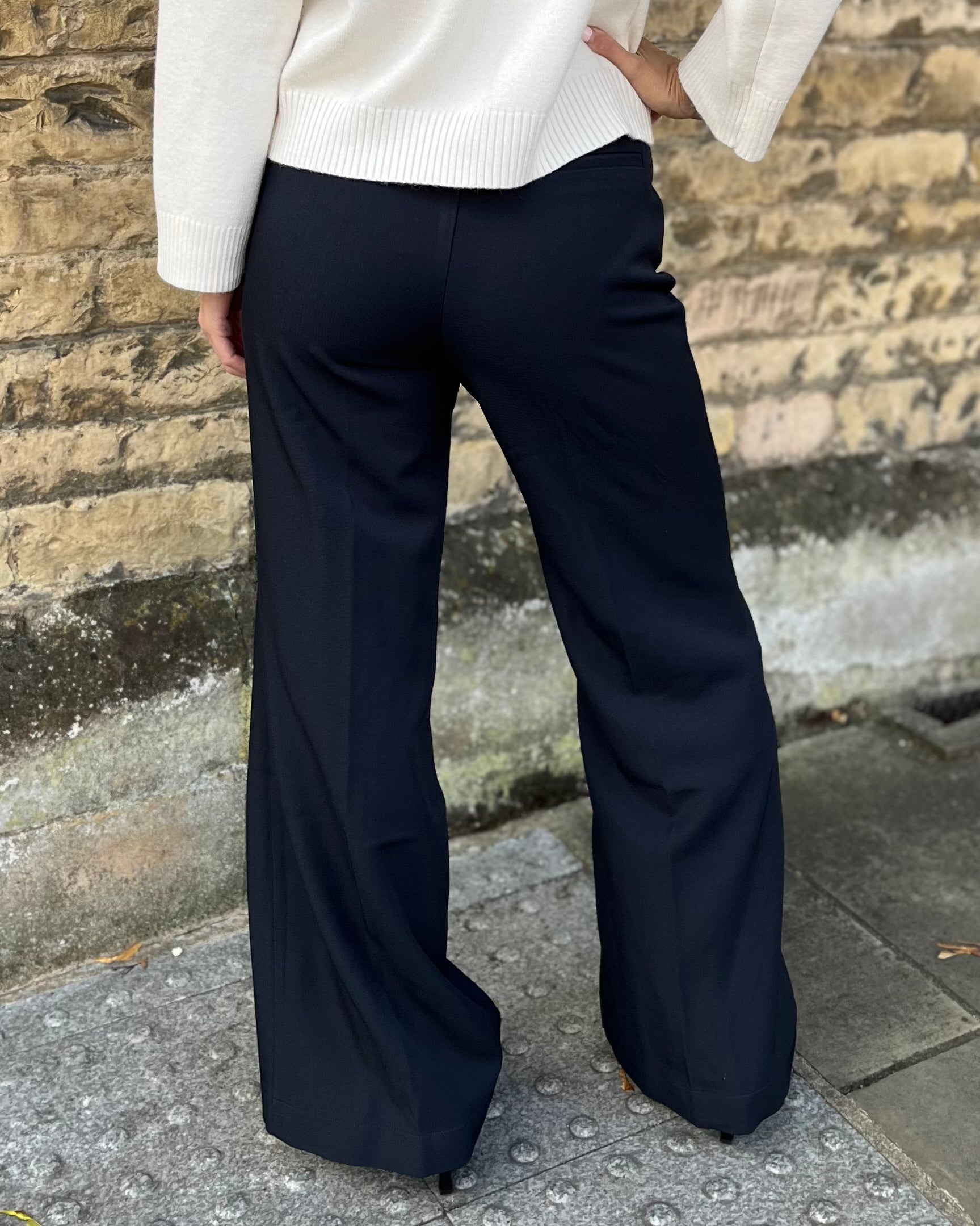 Philicia Trousers - Black