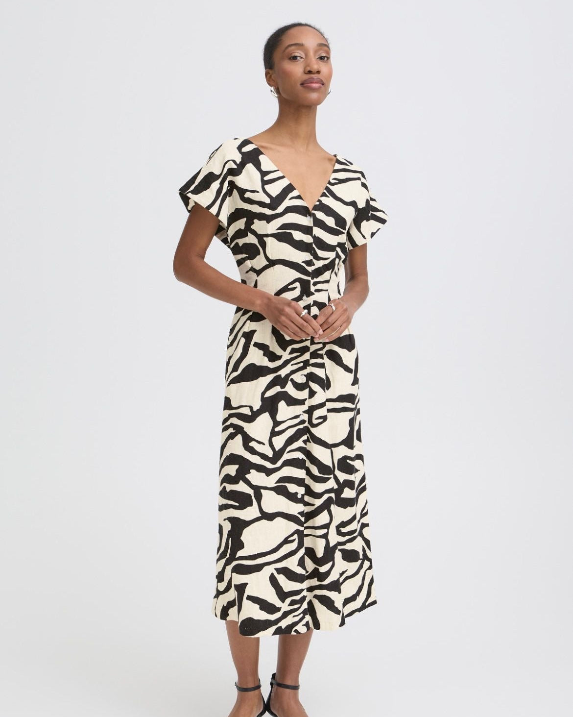 Linno Dress