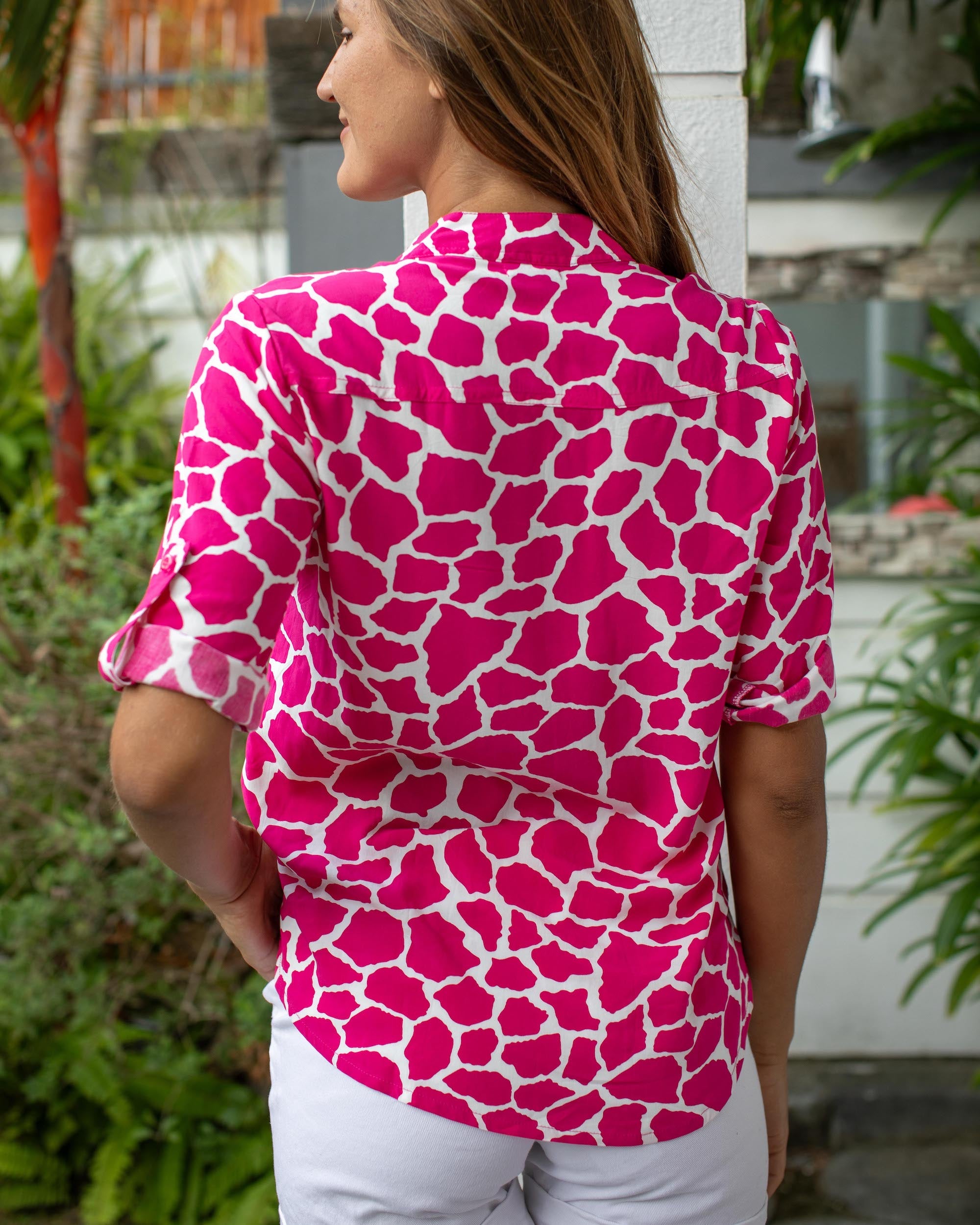 Carlie - Fuchsia Giraffe