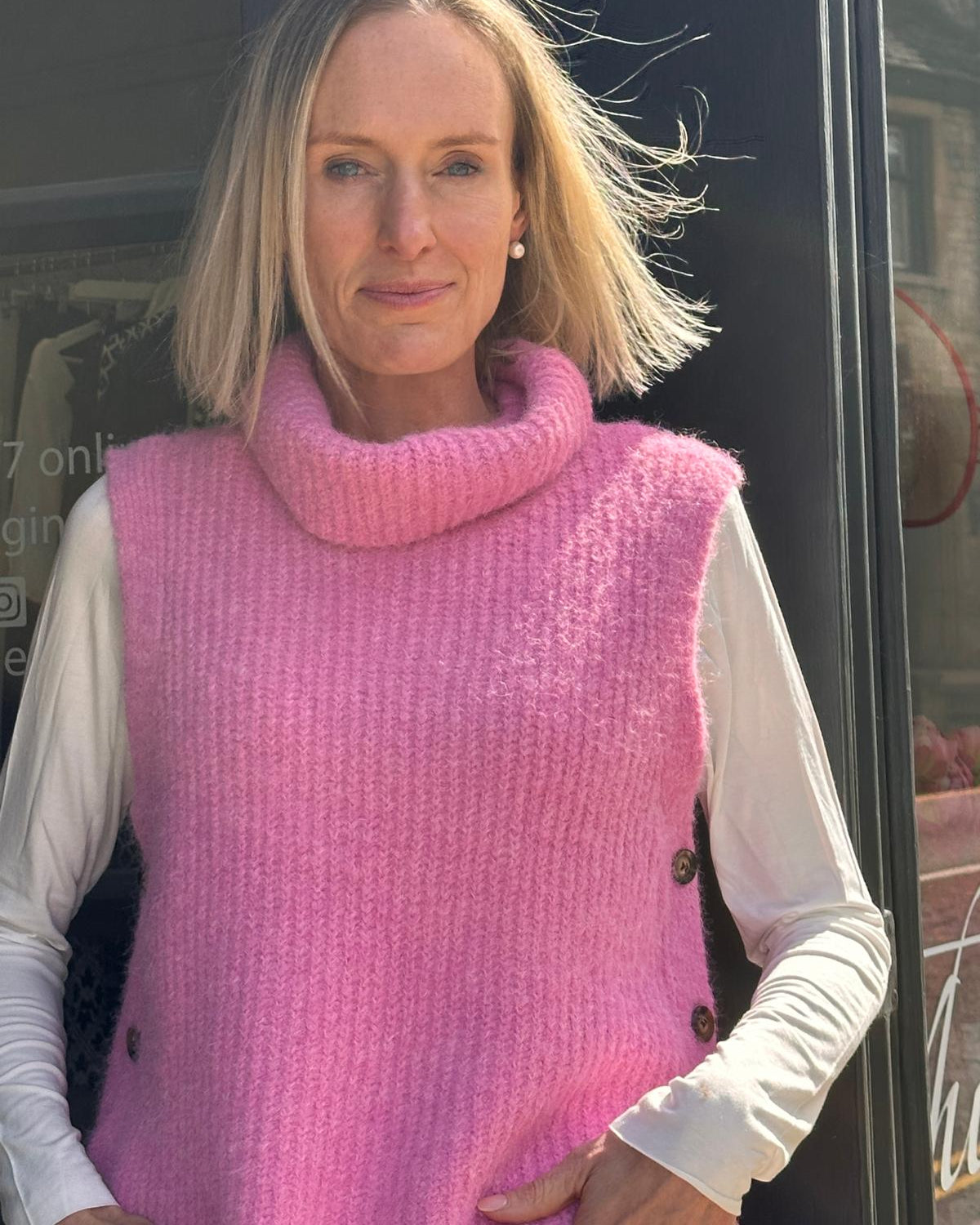 Thea Knit
