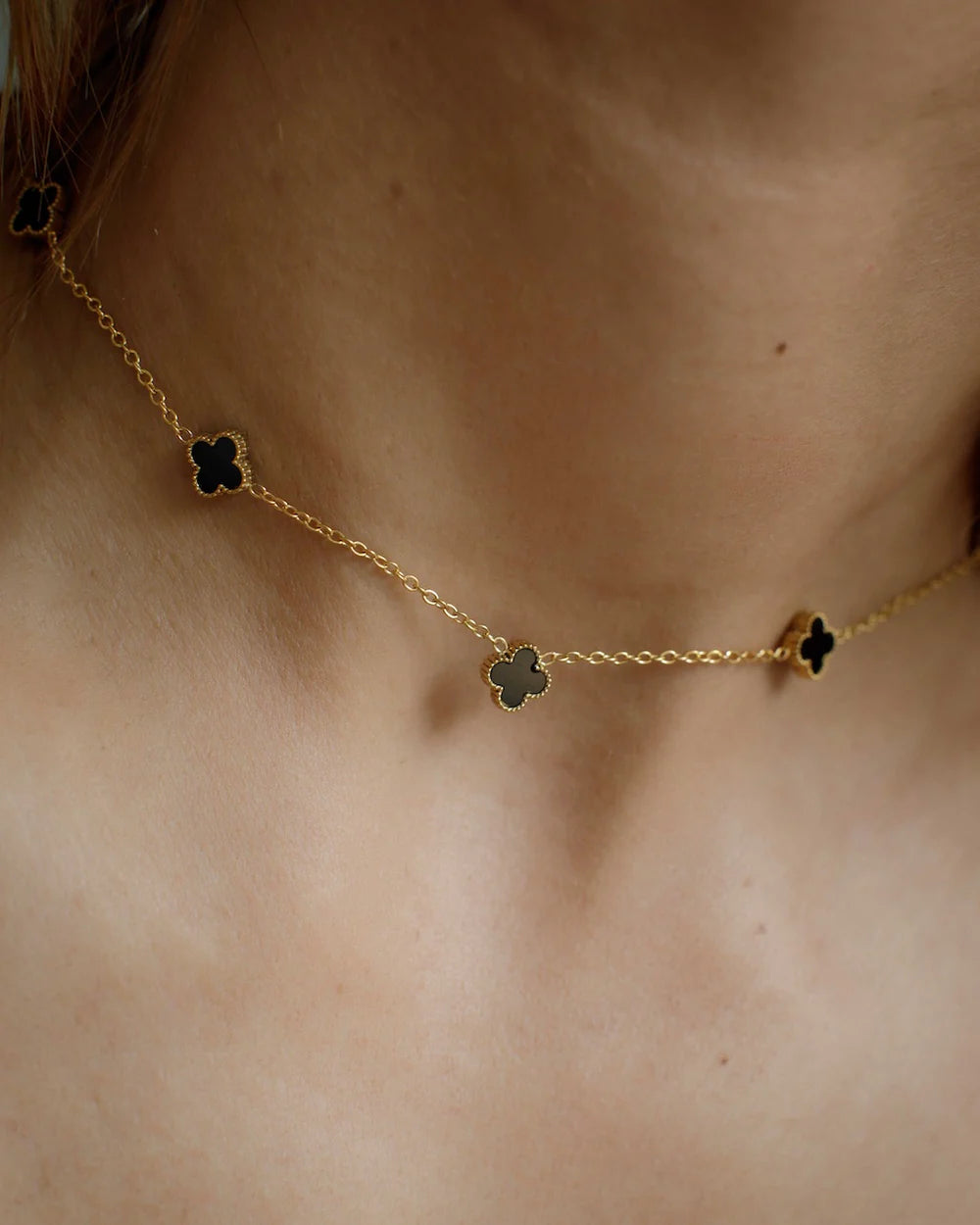 Taza Clove Necklace - Black