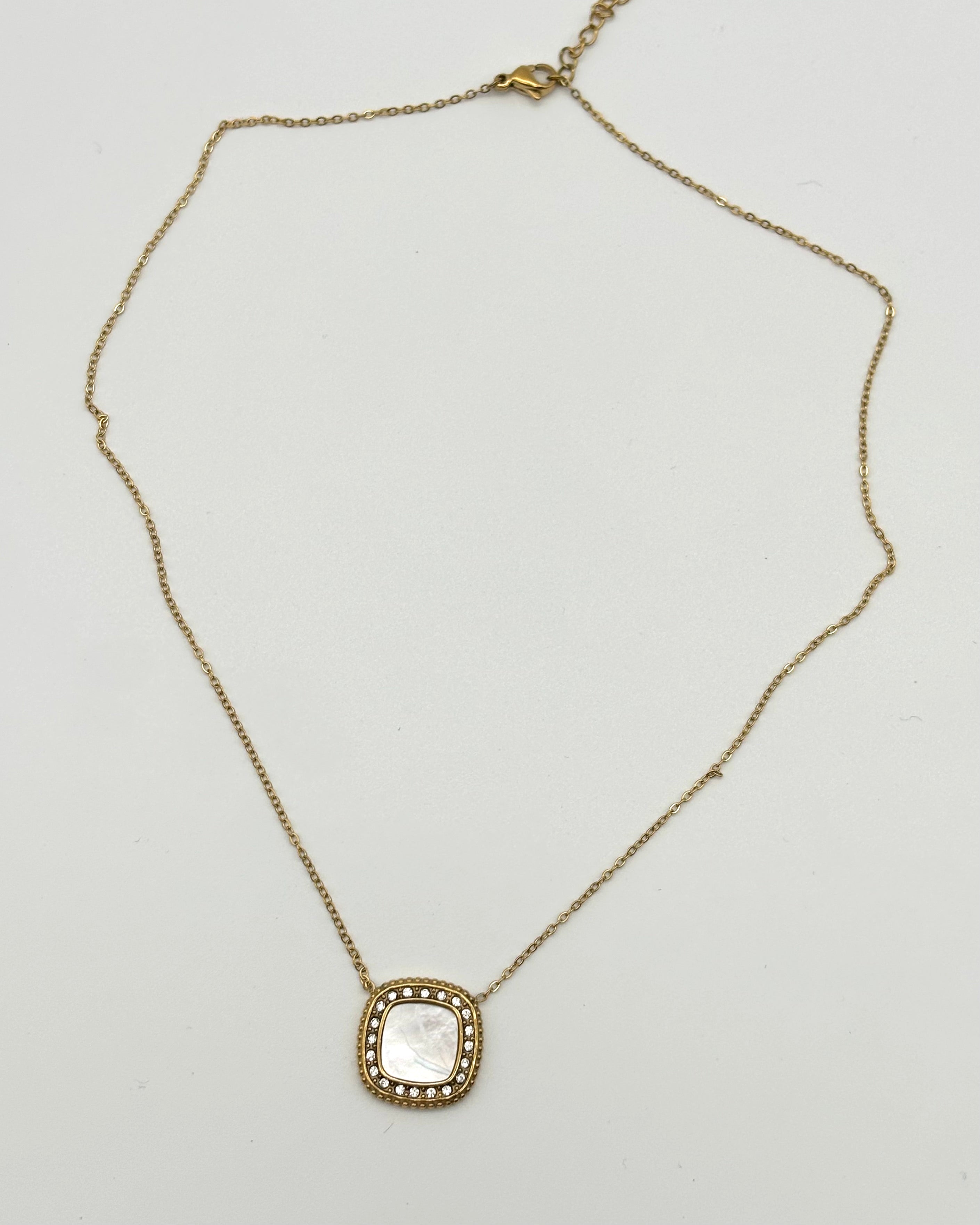 Paradis Necklace