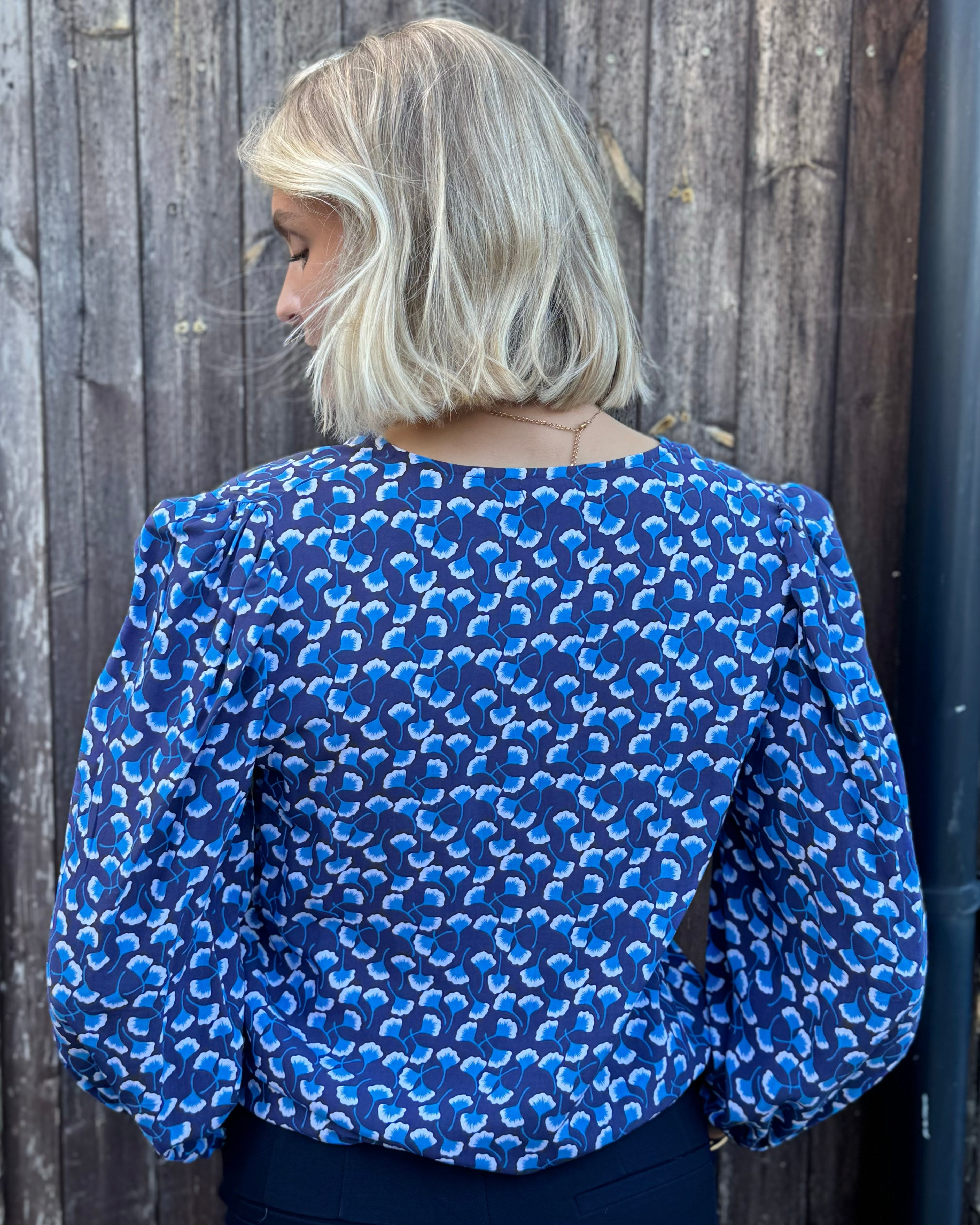 Lyra Top - Navy Ginko