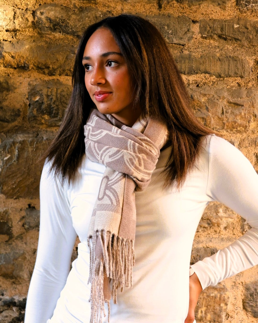 Circle Chain Scarf - Beige