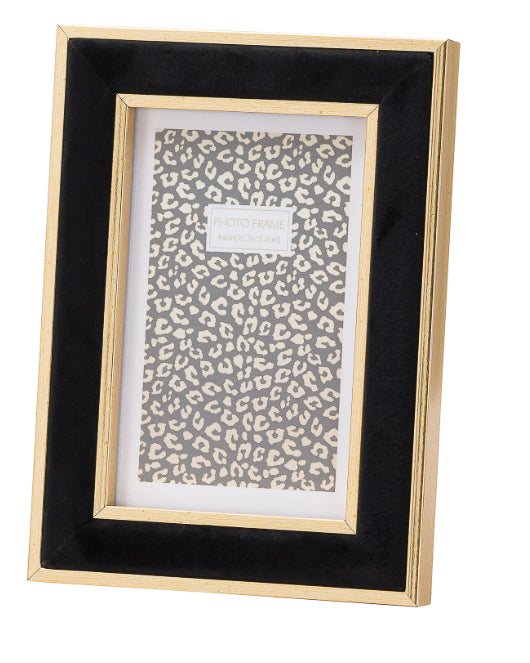 Black Velvet with Gold Frame 4x6