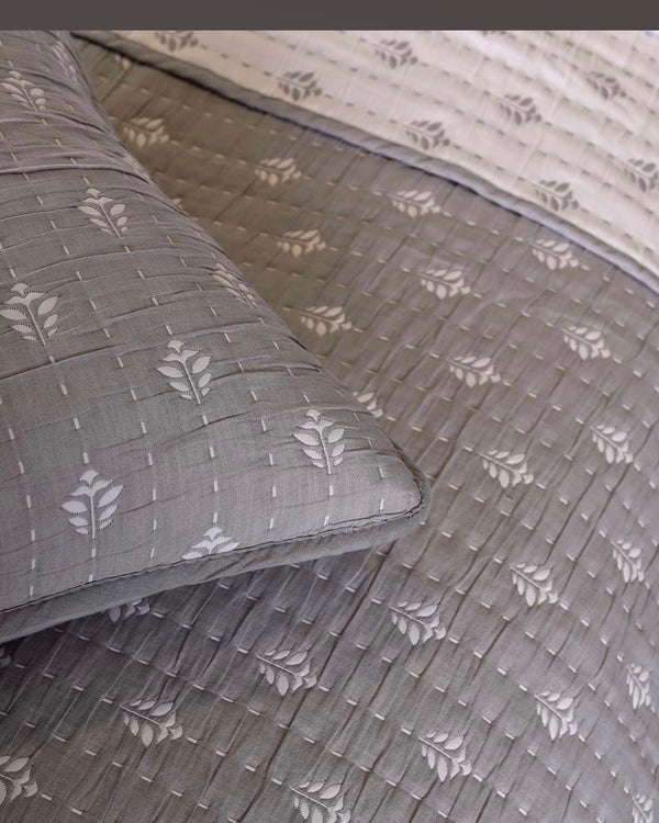Bedspread - Grey and White