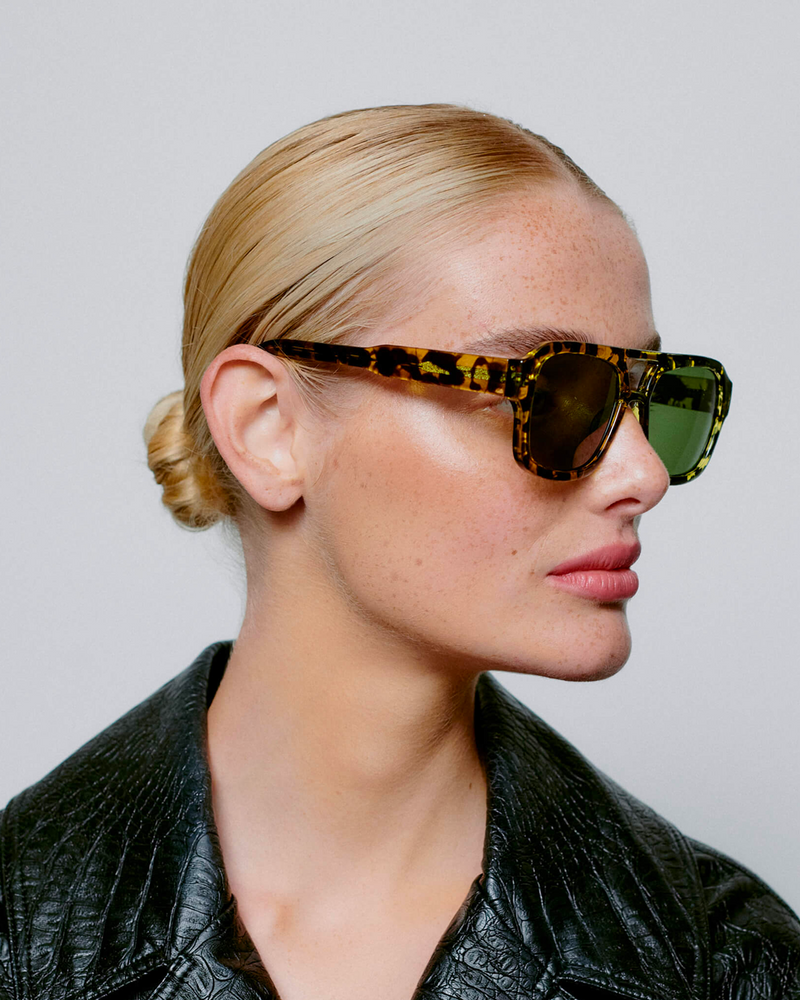Kaya Sunglasses - Black/ Yellow Tortoise